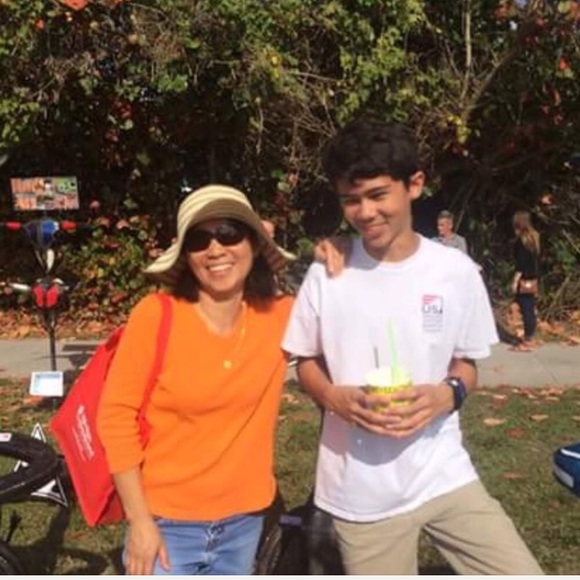 Meet the Posher - Picture 2 of 2